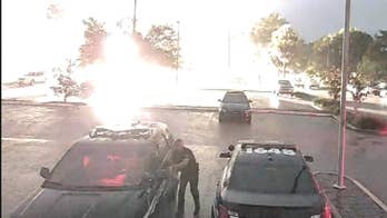 Lightning strikes just feet away from police officer in Florida