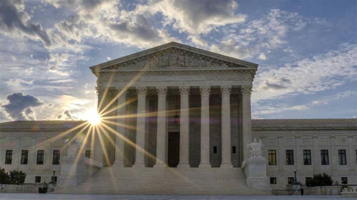 Trump, Democrats gear up for Supreme Court showdown