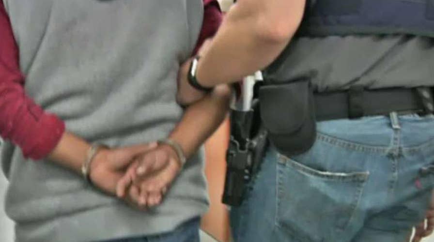 Report: Border arrests plummet in June