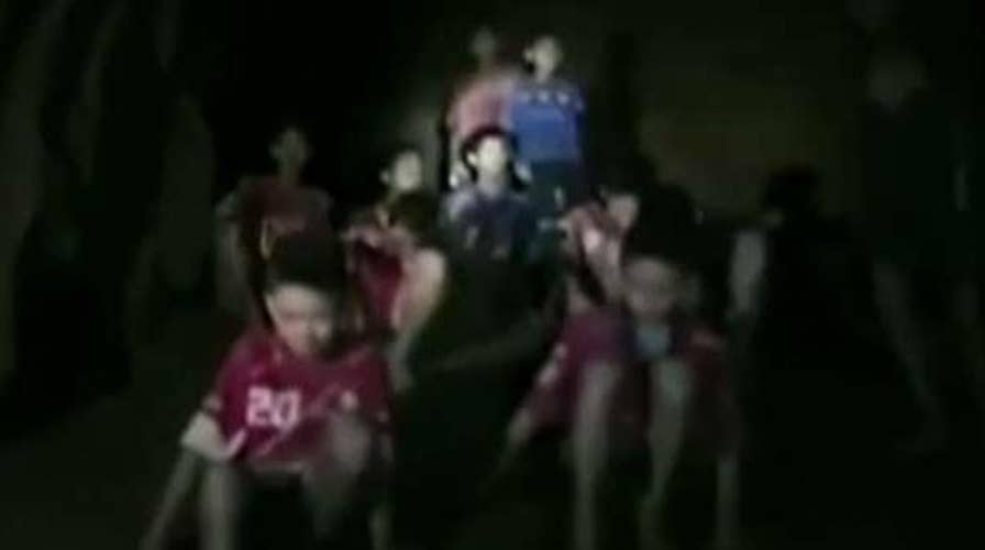 Massive effort to rescue stranded youth soccer team
