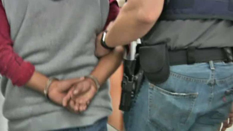 Report: Border arrests plummet in June