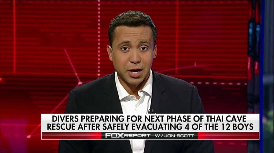 Divers prepare for next phase of Thai cave rescue