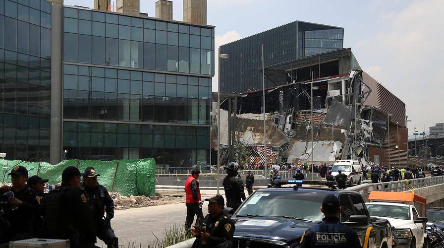 Mexico City shopping mall collapses 