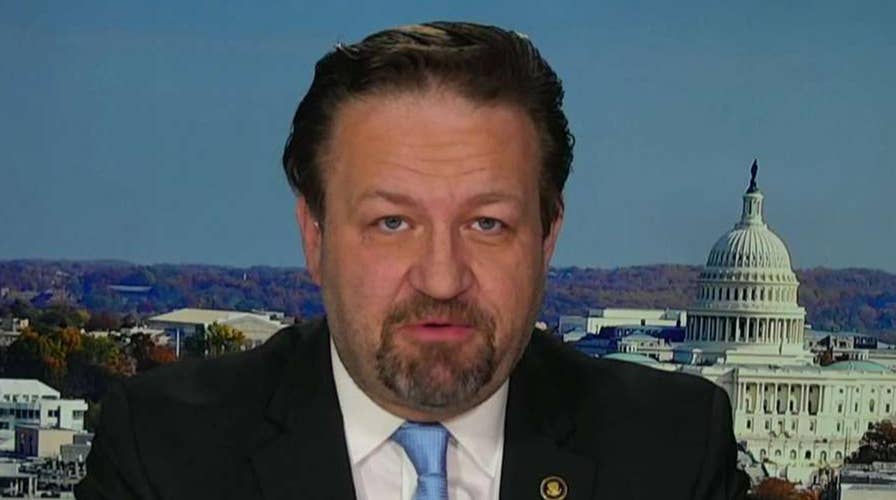Gorka reacts as Finland erects border controls before summit