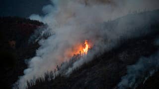 Firefighters battle deadly wildfire near Yosemite - Fox News