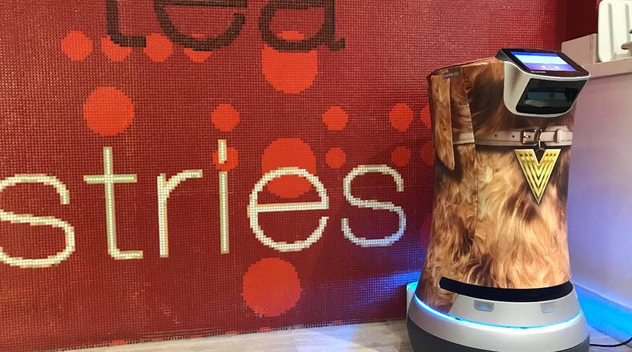 'Robot butlers' deliver items to hotel guests in Vegas