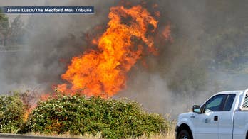 Fast-spreading Oregon wildfire kills tractor operator
