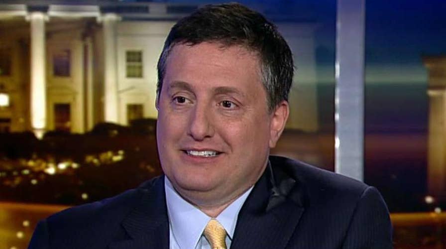 Tucker vs. critic accusing him of working for Putin