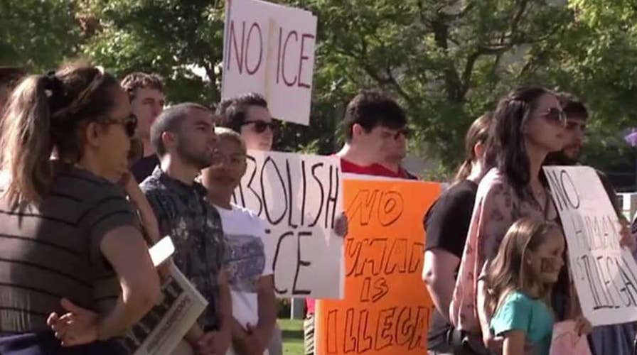 Democrats call pro-ICE bill a 'stunt'