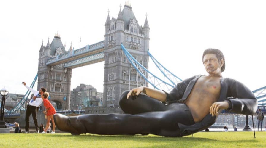 Jurassic-sized Jeff Goldblum statue marks film's anniversary