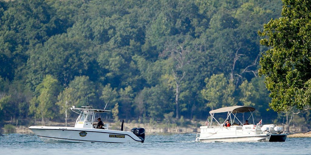 17 killed in Missouri tourist boat accident