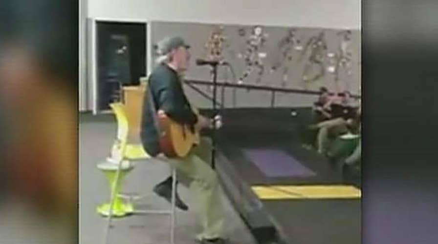 Neil Diamond surprises Colorado firefighters