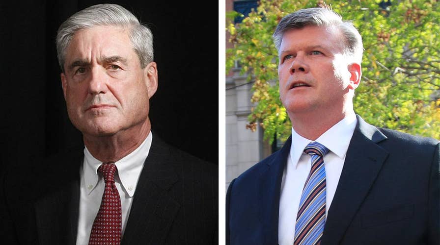 Mueller tries to squeeze Manafort as trial opens