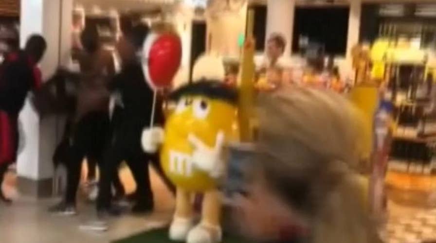 Rap battle: French rappers brawl in Paris airport