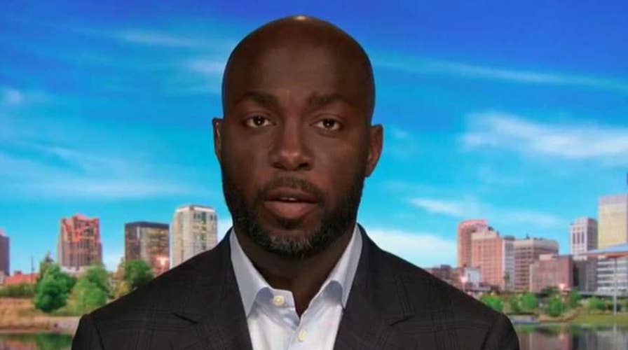 Pastor says he faced backlash over meeting with Trump