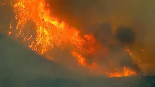 Holy Fire rips its way through the Cleveland National Forest