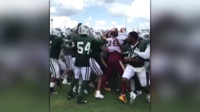 Raw video: Brawl breaks out during Jets, Redskins practice 