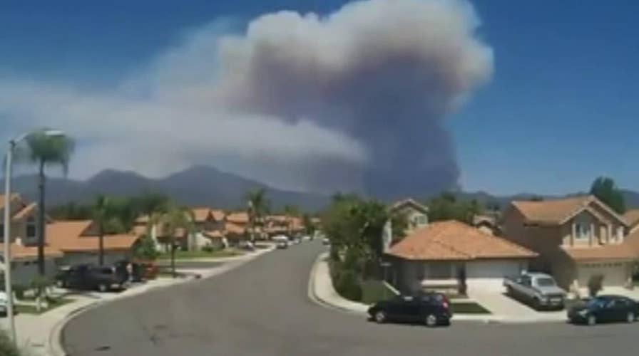 Time lapse video captures start of California Holy Fire