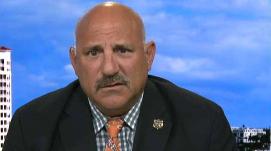 Police unions cut ties with Dolphins after players kneel