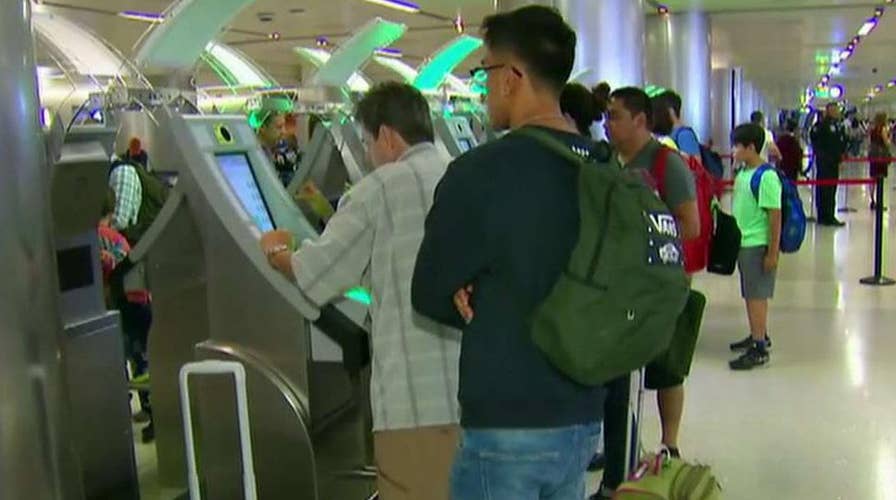 Facial recognition technology arrives at US airports