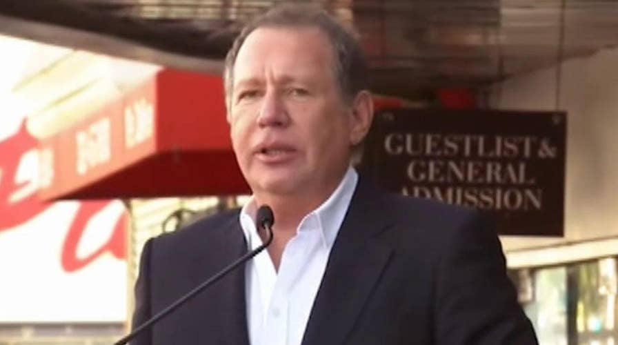 Garry Shandling returns to the web