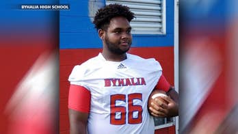 High school football player collapses during Mississippi game, then dies
