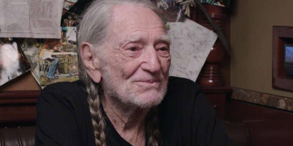 Willie Nelson 'has not given up' weed | Fox News