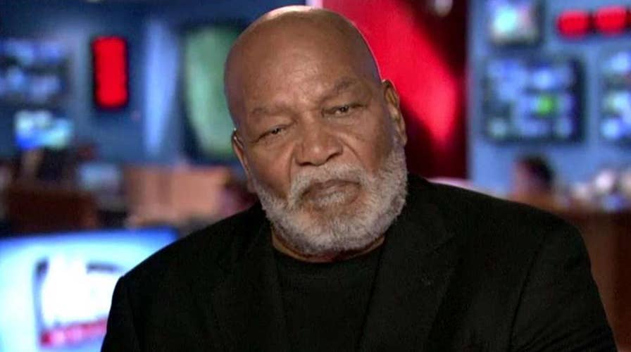 Jim Brown affirms support for Trump, national anthem