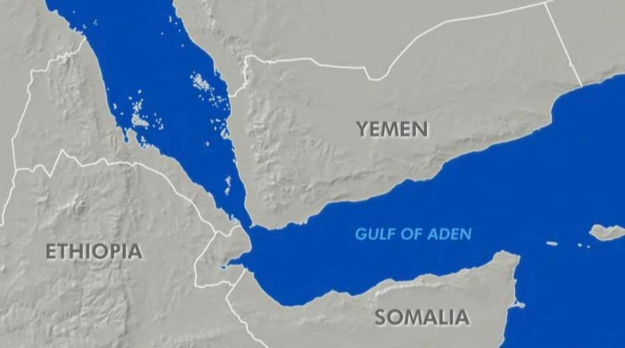 US Navy seizes hundreds of guns in Gulf of Aden