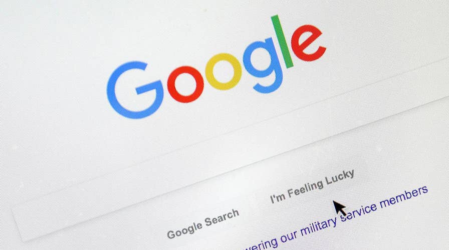 How does Google rank its news search results?