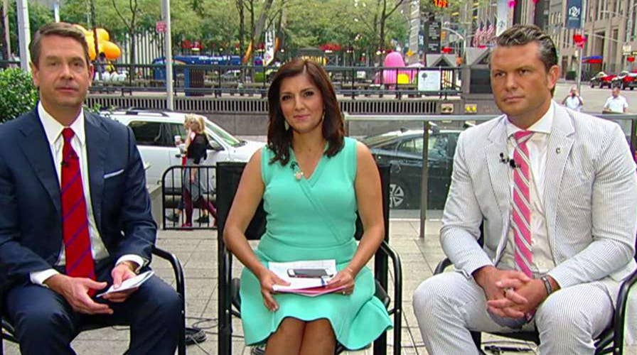 Buzz Aldrin jabs film for omitting flag scene