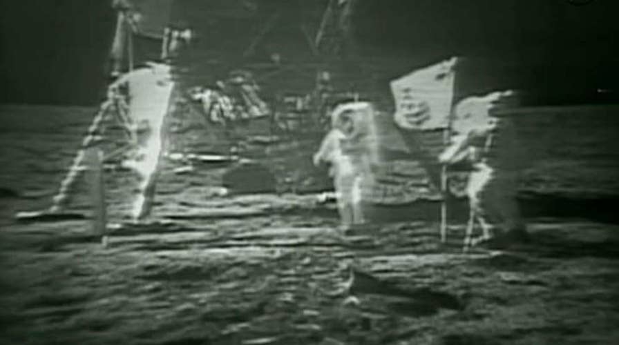 'First Man' under fire for omitting flag scene