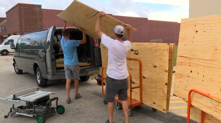 FEMA preps for Hurricane Florence, warns residents of risks