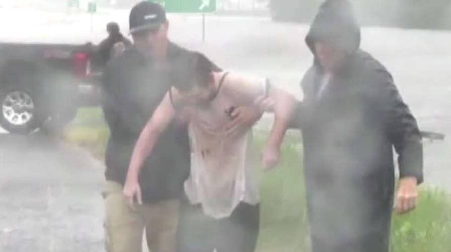 Americans from around the nation offer help to the Carolinas