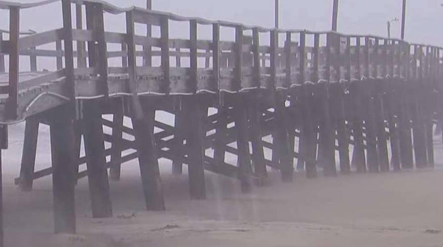 Wind and rain escalate on Carolina coast