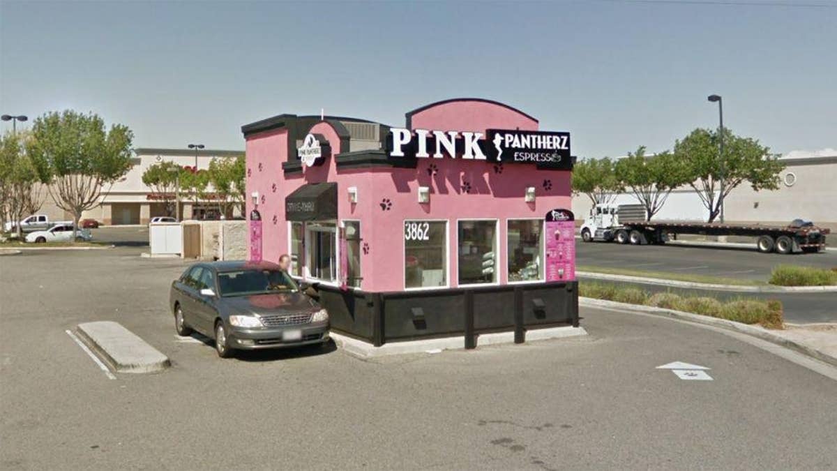 Girly & Pink Coffee Bar Tour 2021 