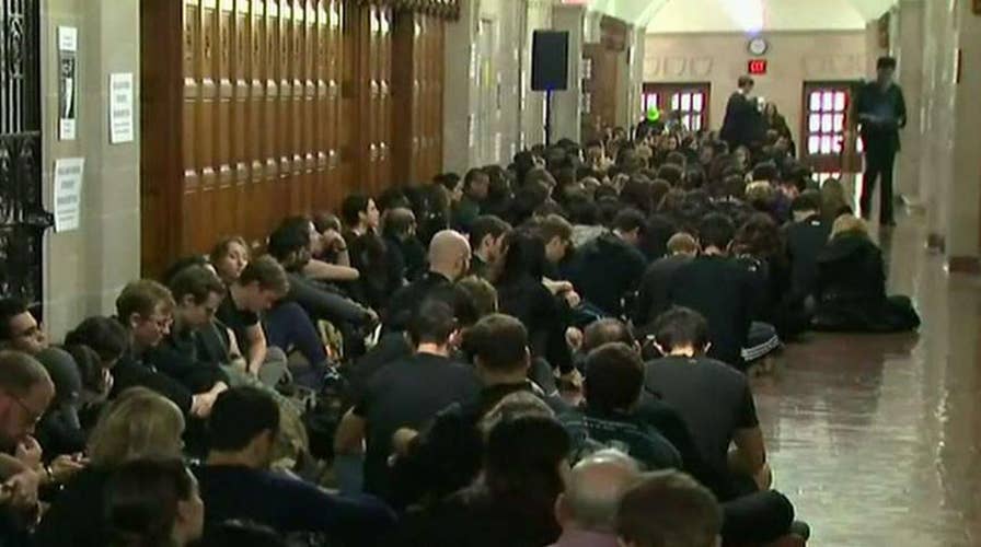 Yale cancels classes for Kavanaugh protests