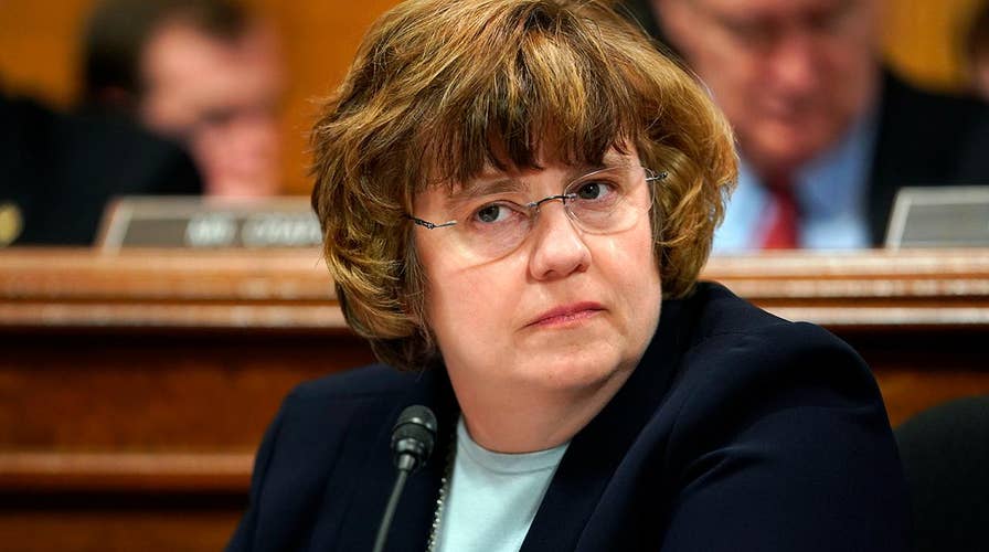 Prosecutor apologizes to 'terrified' Ford: That's not right