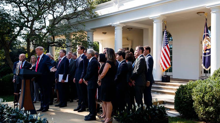 Trump announces trade pact with Mexico and Canada