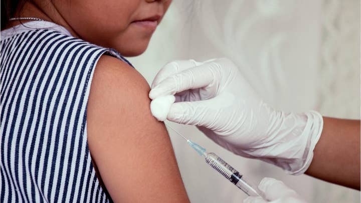 Thousands of young US children get no vaccines.
