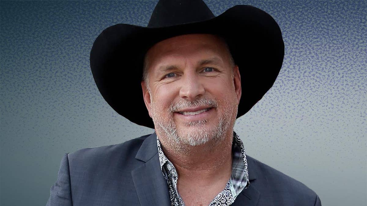 Garth Brooks on spring training with Pirates: 'This is heaven for