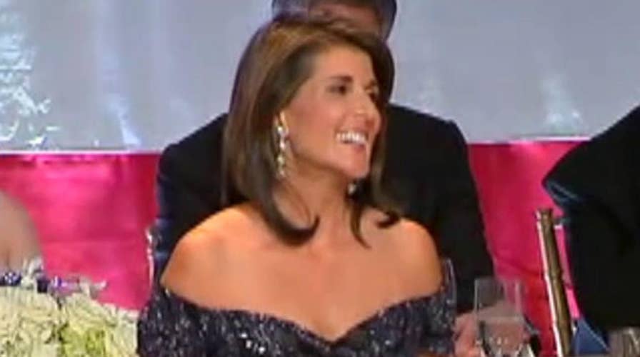 Amb. Nikki Haley jokes about Trump, Warren at NY gala