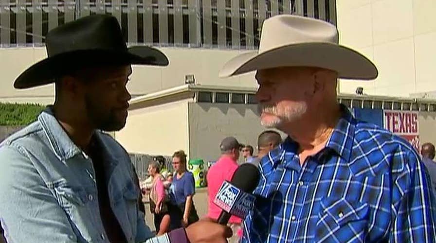 Lawrence Jones visits Texas State Fair