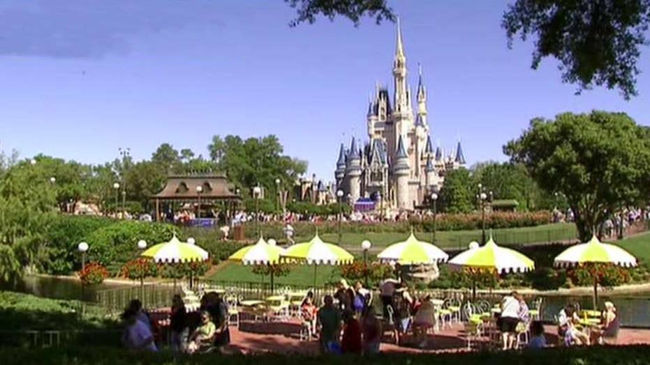 disney world bans smoking