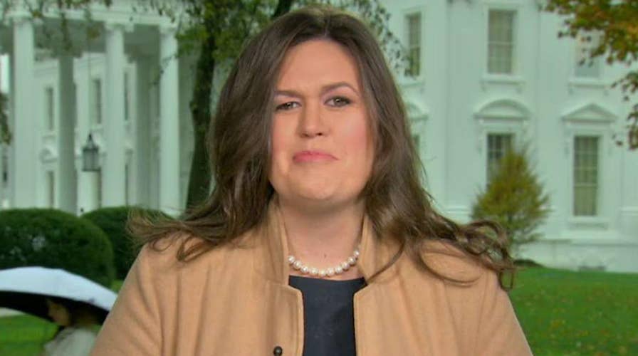 White House pitches booming economy on midterm election eve