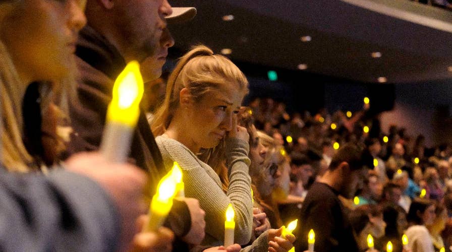 Country stars react to deadly California bar mass shooting