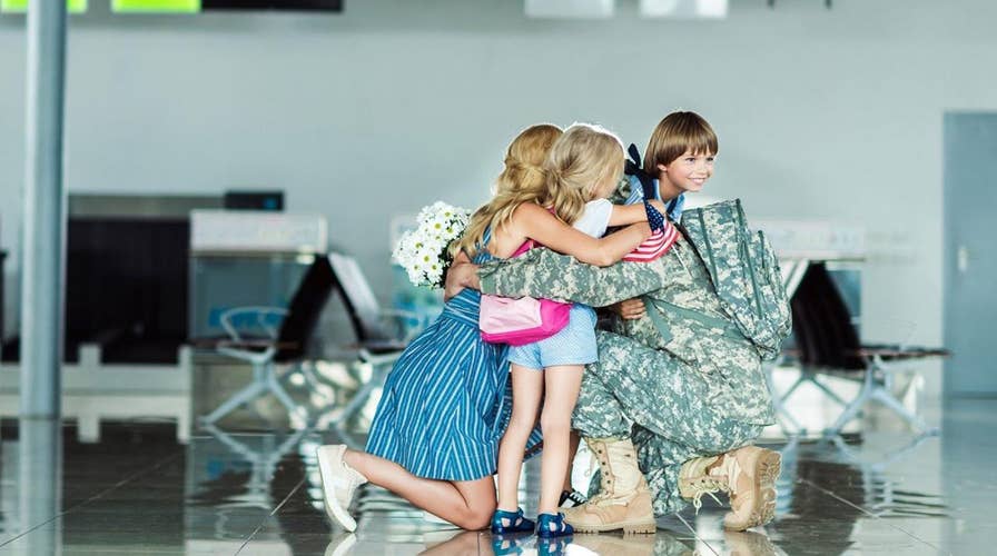 Sea-Tac Airport reinstating at-gate greetings