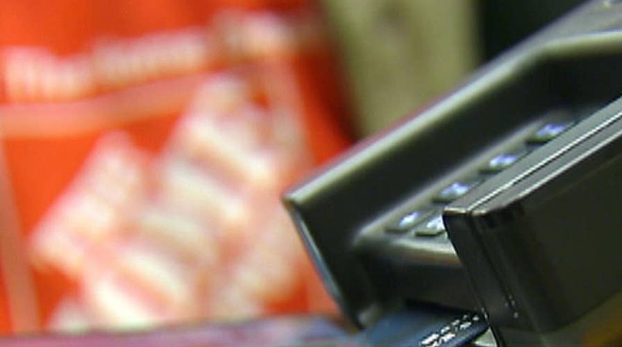 Shoppers splurge ahead of the holiday shopping season