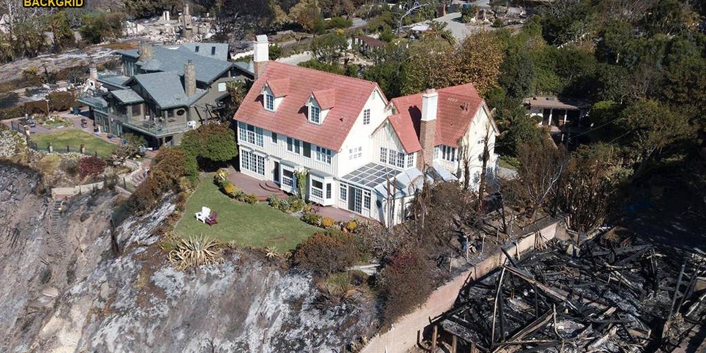 Anthony Hopkins' Malibu mansion miraculously untouched by California wildfire as neighbor's home is destroyed | Fox News