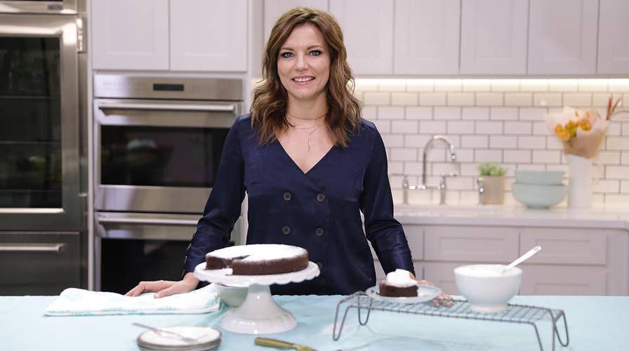 What Martina McBride makes for an easy Thanksgiving dessert